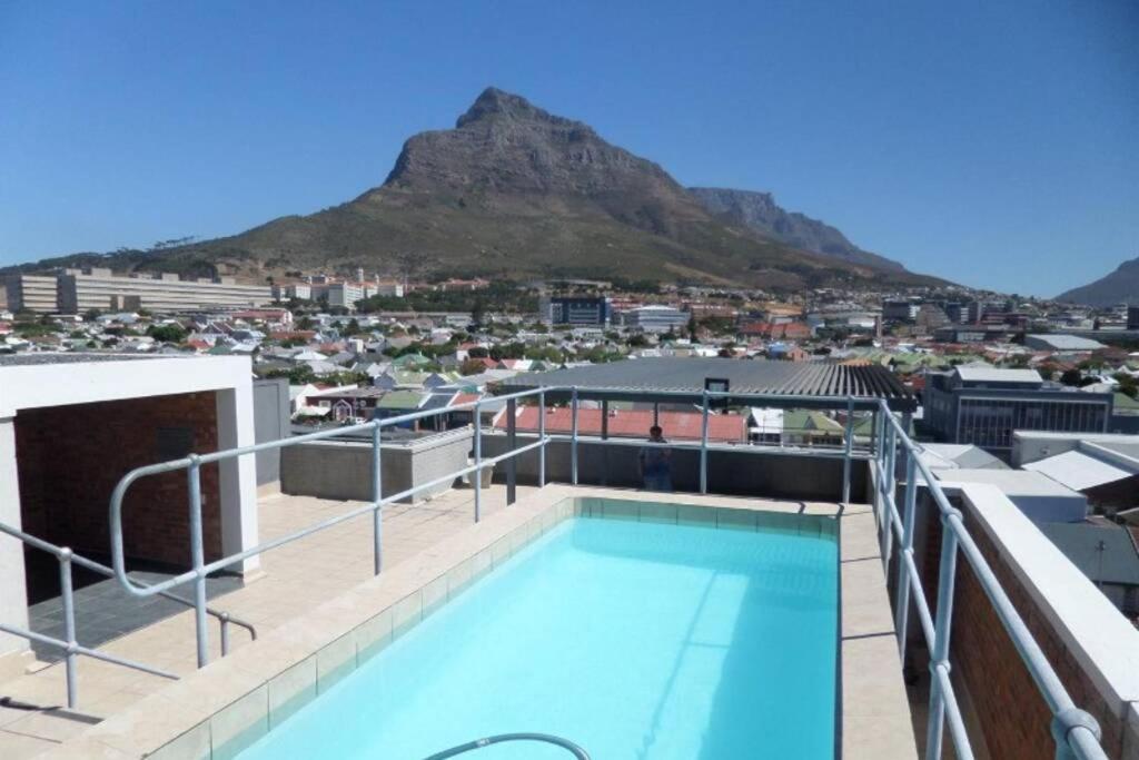 The Paragon Solo Modern Deluxe Central To Le Cap Extérieur photo